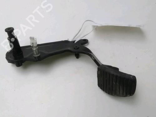 Used Clutch pedal PEUGEOT 207 (WA_, WC_) 1.4 HDi (68 hp) 19578750