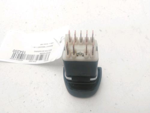 Used Warning switch RENAULT MEGANE I Coach (DA0/1_) 1.6 e (DA0F) (90 hp) 23334332