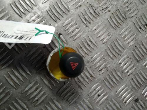 Used Warning switch TOYOTA RAV 4 III (_A3_) 2.2 D 4WD (ALA30_, ALA30R) (150 hp) 11712797