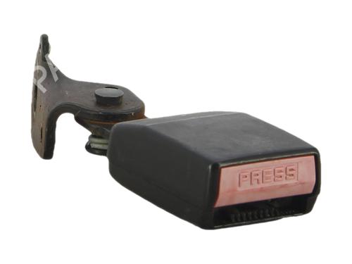 Used Seat buckle Seat buckle RENAULT MEGANE III Grandtour (KZ0/1) 1.5 dCi (KZ0C, KZ1A) (90 hp) 39221624 39221624