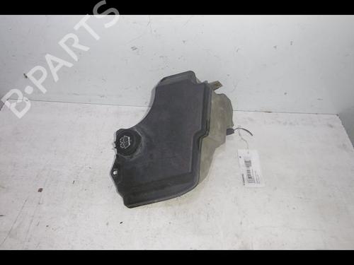 Used Windscreen washer tank BMW 3 Touring (E46) 330 xd (204 hp) 15760609