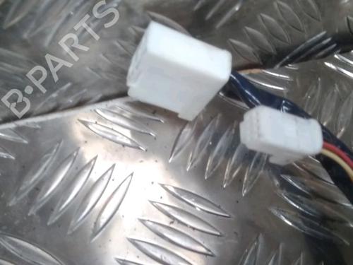 Used Steering column TOYOTA YARIS (_P9_) 1.4 D-4D (NLP90_, NLP90R) (90 hp) 11712638