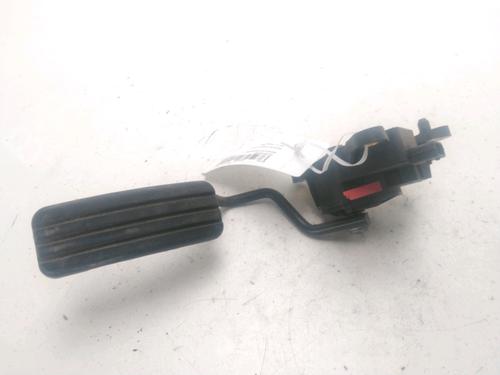 Used Pedal RENAULT CLIO III (BR0/1, CR0/1) 1.5 dCi (C/BR0G, C/BR1G) (68 hp) 23647556