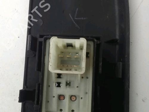 Used Switch Switch TOYOTA HILUX VIII Pickup (_N1_) 2.4 D 4WD (GUN125_, GUN125R) (150 hp) 33444630 33444630