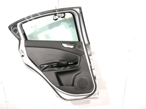 Used Left rear door Left rear door 29601751 29601751