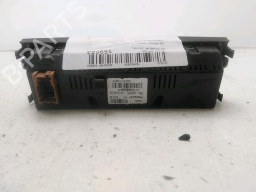 Used Display monitor PEUGEOT 3008 I MPV (0U_) 1.6 HDi (109 hp) 29469476