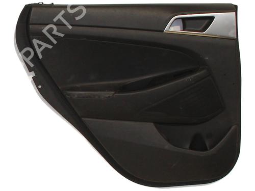Guarnecido trasero izquierdo HYUNDAI TUCSON (TL, TLE) 1.7 CRDi (116 hp) 32377061