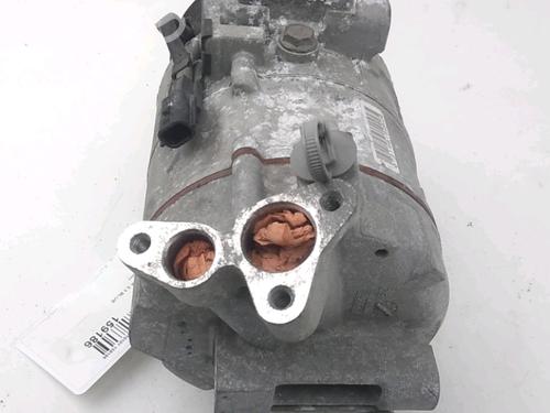 Used AC compressor AC compressor RENAULT MASTER III Van (FV) 2.3 dCi 150 FWD (FV0F, FV03, FV09) (150 hp) 33727667 33727667