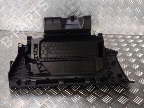 Handskerum VW POLO VI (AW1, BZ1, AE1) 1.0 MPi | BP13080356C95 