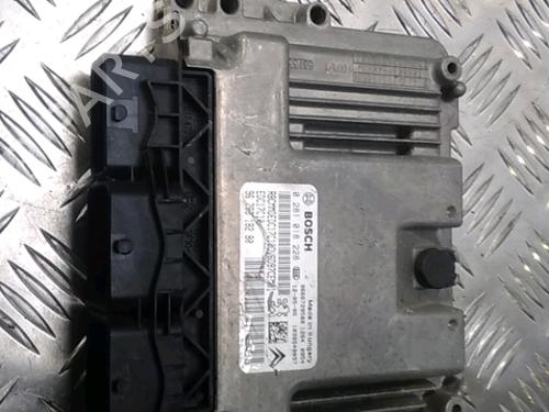 Used Engine control unit (ECU) PEUGEOT 208 I (CA_, CC_) 1.6 HDi (92 hp) 13077996
