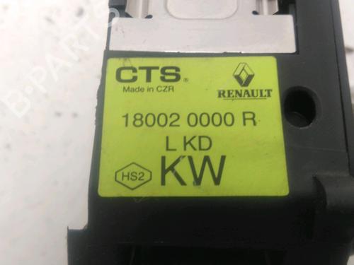 pedal-renault-megane-iv-hatchback-b9amn_-2015-28331039 main image