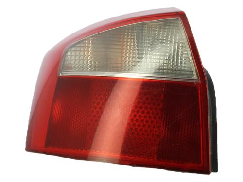 Venstre baglygte Venstre baglygte AUDI A4 B6 (8E2) 1.9 TDI (130 hp) 37431846 37431846