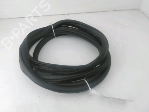 rubber-door-seal-hyundai-santa-fe-ii-cm-2005-2006-2007-2008-2009-2010-2011-2012-2013-2014-2015-40205150 main image
