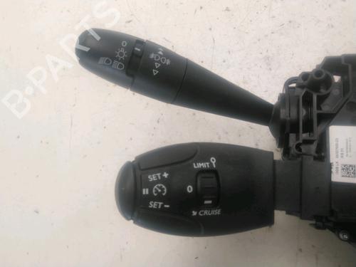 Used Steering column stalk Steering column stalk DS DS 3 (SA_) 1.6 BlueHDi 100 (SABHY0, SABHYT) (99 hp) 27289815 27289815