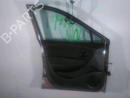 Used Left front door RENAULT SCÉNIC III (JZ0/1_) 1.5 dCi (110 hp) 24882416