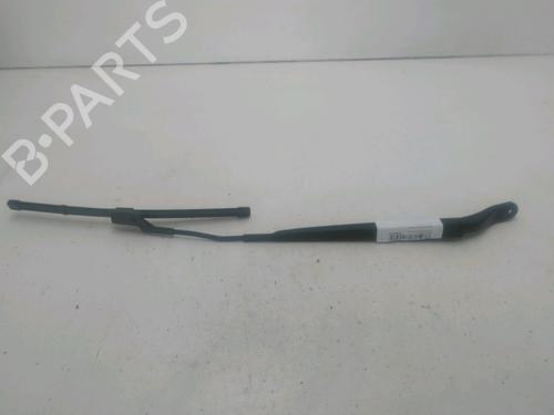 Front windshield wiper arm PEUGEOT 2008 II (UD_, US_, UY_, UJ_, UR_, UC_) 1.5 BlueHDI 110 (UDYHSK) | BP26281017C143 