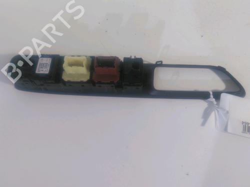 Venstre Foran elrute bryter RENAULT CAPTUR I (J5_, H5_) 1.5 dCi 90 (J5N4, J5M5, J5MW, J5M6, J5AL, J5AJ) (90 hp) 24882467