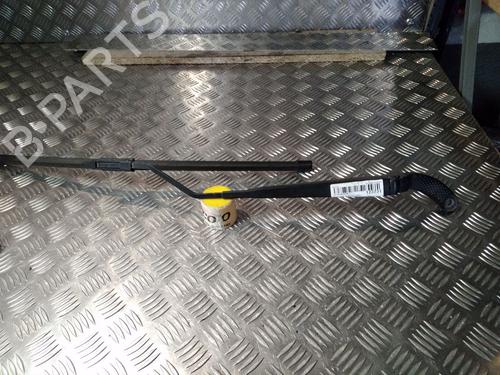 Used Front windshield wiper arm RENAULT CLIO IV (BH_) [2012-2021]  15760223