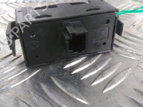Warning switch RENAULT TRAFIC III Van (FG_) 1.6 dCi 95 (FGMJ, FGMR) | BP14963939I22 