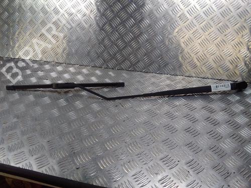 Used Front windshield wiper arm PEUGEOT 1007 (KM_) 1.4 HDi (68 hp) 14902765