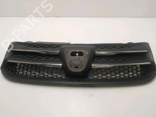 Used Grille DACIA SANDERO II TCe 90 (B8M1, B8MA, B8AC) (90 hp) 21672769