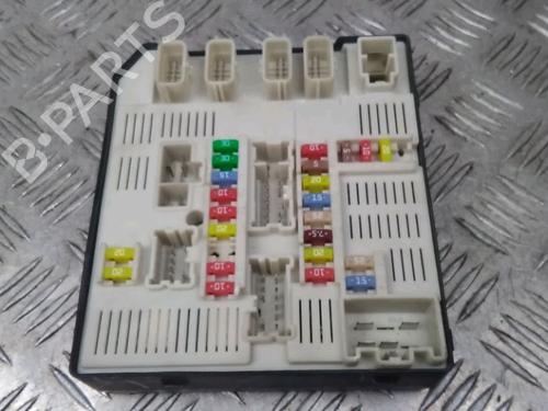 Used Fuse box Fuse box RENAULT MEGANE III Hatchback (BZ0/1_, B3_) 1.9 dCi (BZ0N, BZ0J) (131 hp) 13078439 13078439
