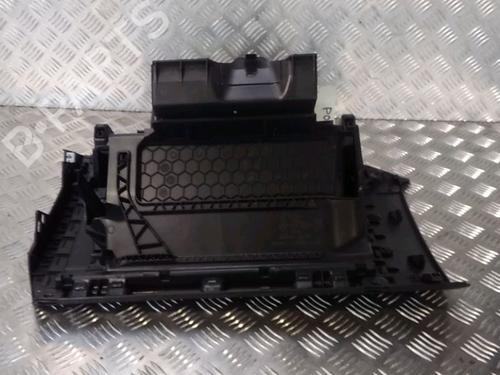 Glove box VW POLO VI (AW1, BZ1, AE1) 1.0 MPi | BP13080356C95