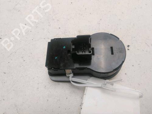 Used Headlight switch Headlight switch OPEL MERIVA B MPV (S10) 1.6 CDTI (75) (95 hp) 22920525 22920525