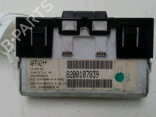 Used Display monitor RENAULT MEGANE II (BM0/1_, CM0/1_) 1.5 dCi (BM0F, BM0T, BM2B, CM0F, CM0T) (82 hp) 20977391