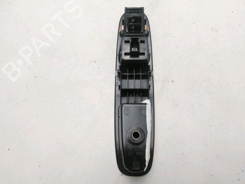 Used Left front window switch FIAT PUNTO (199_) 1.2 (199AXZ1A, 199BXZ1A) (69 hp) 19480392