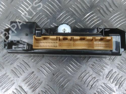 Used Climate control Climate control 13079804 13079804