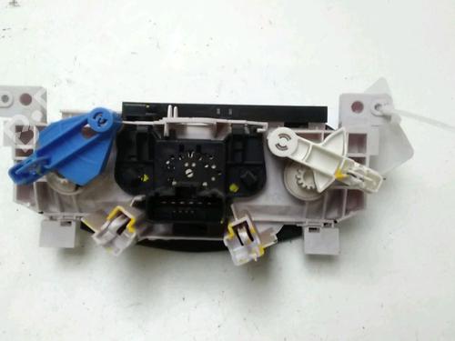 Commande Chauffage DACIA SANDERO 1.5 dCi (68 hp) 19089962