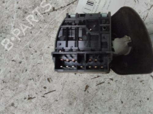 Used Steering column stalk RENAULT TWINGO I (C06_) 1.2 16V (C06C, C06D, C06K) (75 hp) 15752561