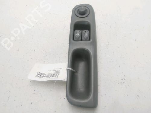 Left front window switch RENAULT TWINGO I (C06_) 1.2 (C066, C068) | BP28178164I27 