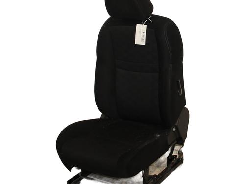 Right front seat NISSAN QASHQAI II (J11, J11_) 1.2 DIG-T | BP32458498C16