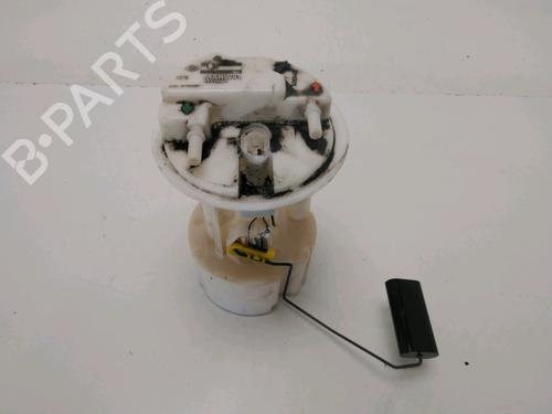 Used Fuel pump RENAULT CLIO II (BB_, CB_) 1.5 dCi (100 hp) 29740383