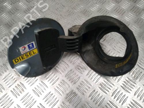 Used Fuel flap Fuel flap 13077606 13077606