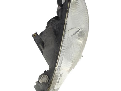 Left headlight PEUGEOT 206 Hatchback (2A/C) 2.0 HDI 90 | BP31576477C28 
