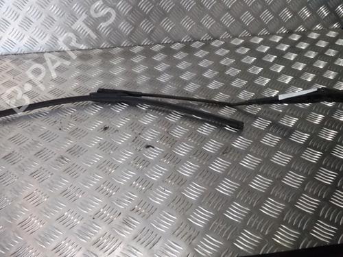 Used Front windshield wiper arm MERCEDES-BENZ A-CLASS (W169) A 180 CDI (169.007, 169.307) (109 hp) 15771227