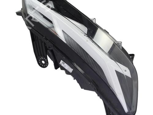 Używane Lampa przednia prawa Lampa przednia prawa DACIA SANDERO III 1.0 TCe 100 ECO-G (101 hp) 34641370 34641370