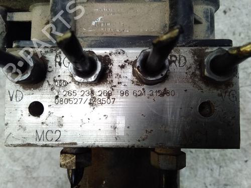 Used ABS pump CITROËN C5 III (RD_) 1.6 HDi 110 (RD9HZC) (109 hp) 30893103