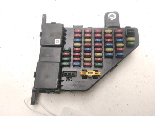 Used Fuse box Fuse box 22525170 22525170
