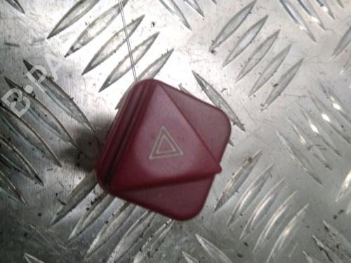 Used Warning switch Warning switch PEUGEOT 1007 (KM_) 1.4 HDi (68 hp) 13302095 13302095