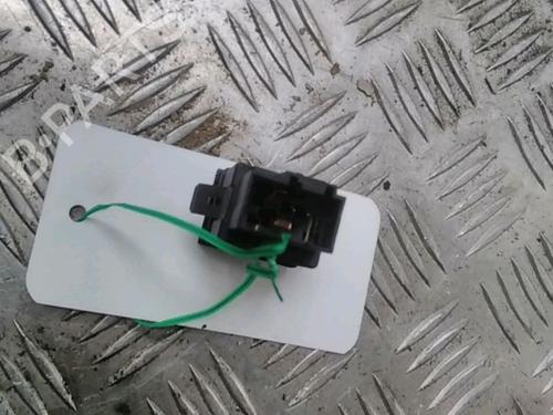 Used Warning switch VW POLO IV (9N_, 9A_) 1.4 16V (75 hp) 13031607