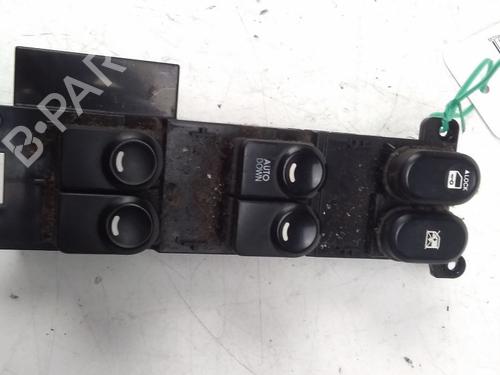 Used Left front window switch Left front window switch HYUNDAI i30 (FD) 1.6 CRDi (90 hp) 15756020 15756020