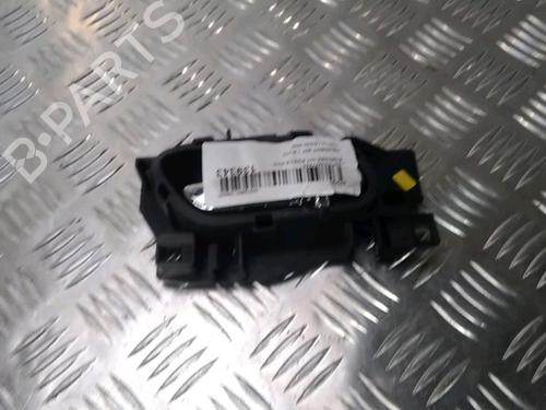 Used Front right interior door handle Front right interior door handle PEUGEOT 207 (WA_, WC_) 1.6 HDi (109 hp) 13081109 13081109