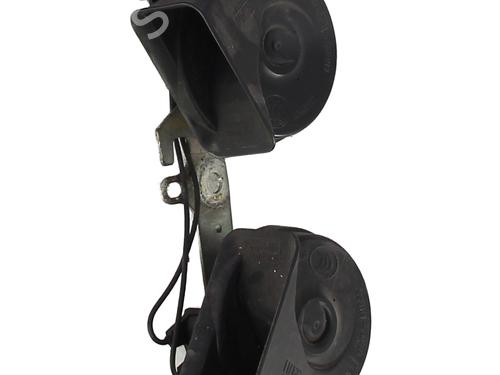 Used Horn Horn RENAULT CLIO III (BR0/1, CR0/1) 1.5 dCi (BR17, CR17) (86 hp) 32038595 32038595