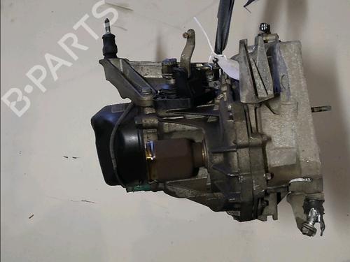 Caja de cambios RENAULT MEGANE II (BM0/1_, CM0/1_) 1.4 16V (BM0B, CM0B) (98 hp) 31325547