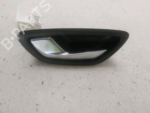 Venstre foran invendig håndtak RENAULT MEGANE IV Hatchback (B9A/M/N_) 1.5 Blue dCi 115 (B9A6) (116 hp) 29344934