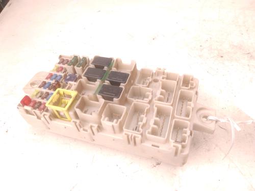 Used Fuse box Fuse box 38023163 38023163
